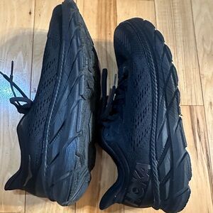 Hoka Men’s Clifton Size 12